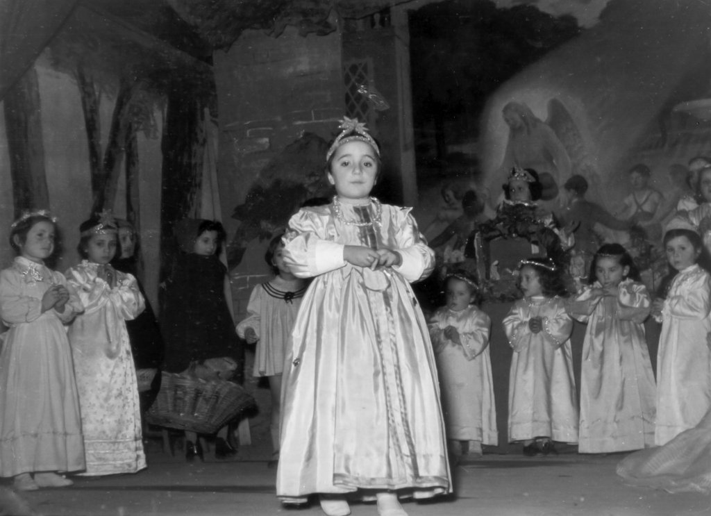 Spettacolo dalle suore Mina Lugli 1953